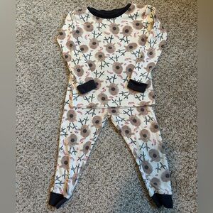 Burts Bees Baby Two Piece Reindeer Print 100% Organic Cotton Pajamas Size 2T